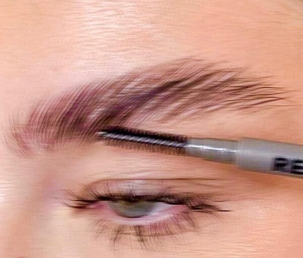 Fashion brows